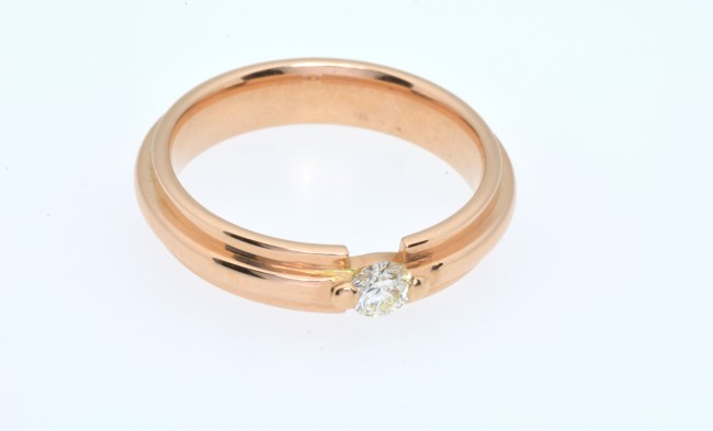 Diamond Engagement ring NZ 215