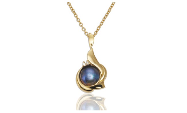 Pacific pearl pendant AND40